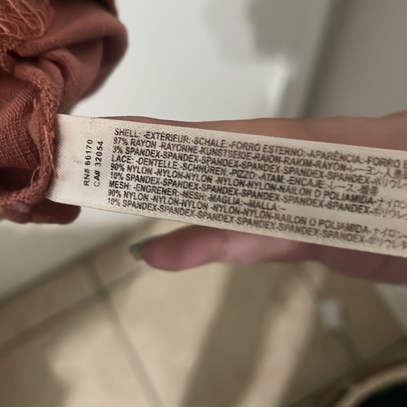 Elegant Lace-Trimmed Pink Dress - Picture 9 of 9